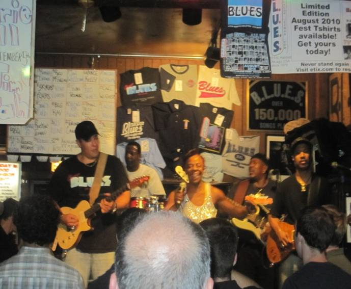 L to R: Luke Pytel, Pookie Styx, Laretha, Larry Williams & Carlos Showers at BLUES on Halsted
